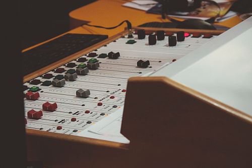 close-up photography of white audio mixer